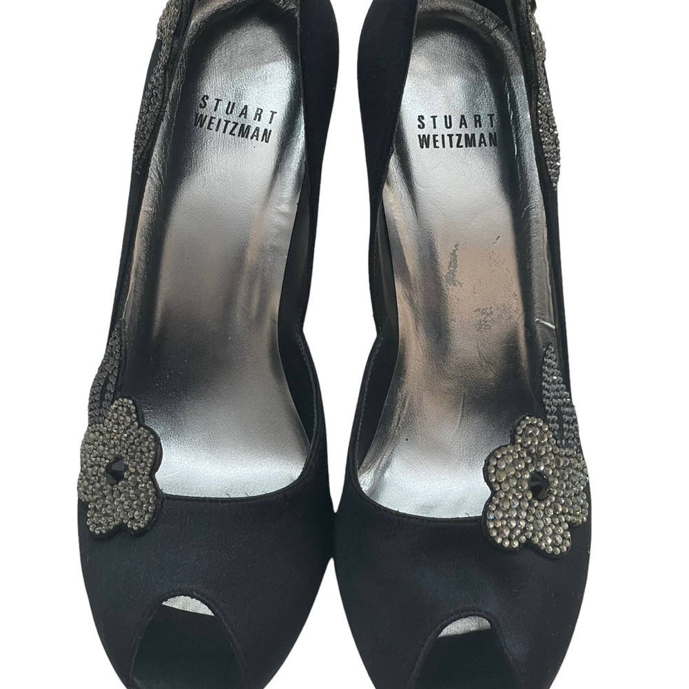 Stuart Weitzman black satin flower pointed toe pumps size 8M - Picture 9 of 12